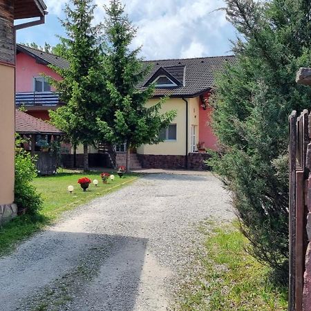 Lend Apartment Miercurea Ciuc Exteriör bild